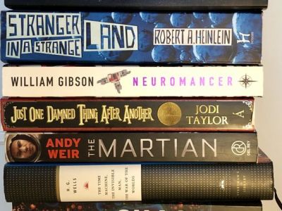 Cărți de Astronomie pe care trebuie să le&nbsp;citești!